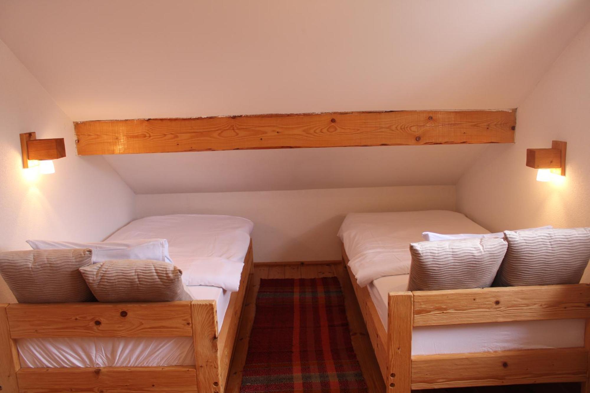Pubhouse & Rooms Pahulja Kolašin Eksteriør bilde