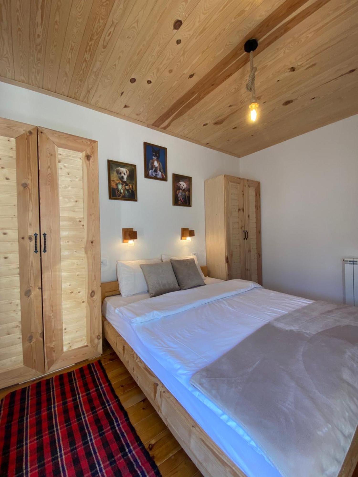 Pubhouse & Rooms Pahulja Kolašin Eksteriør bilde