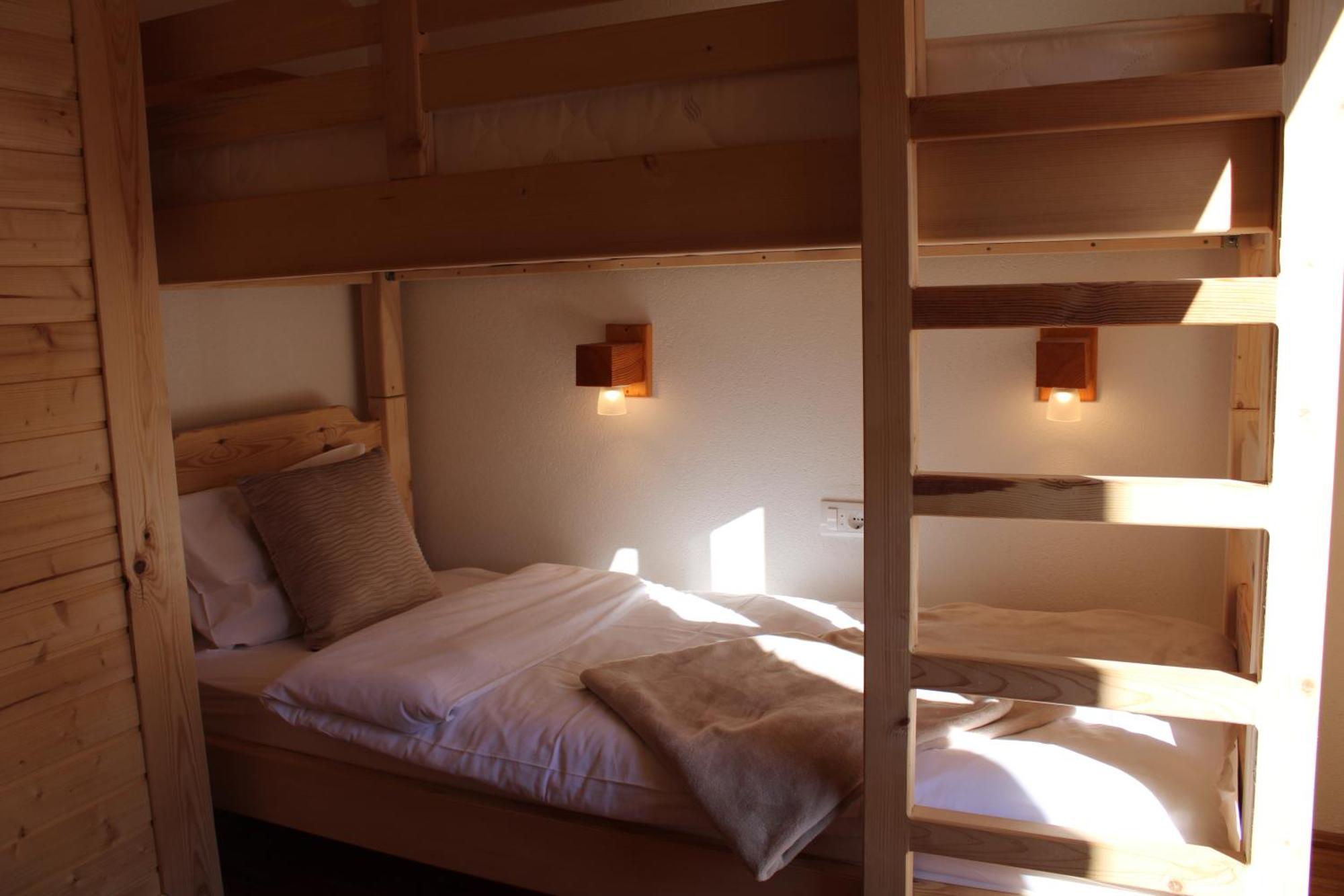 Pubhouse & Rooms Pahulja Kolašin Eksteriør bilde